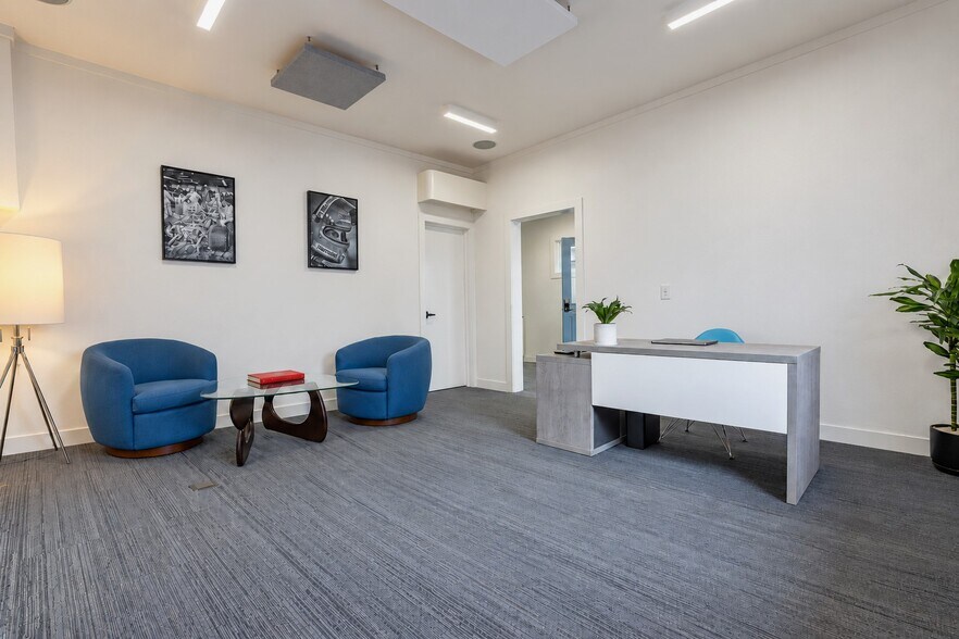 More Photos Of 1217 S Railroad Ave, San Mateo Showroom For Sale