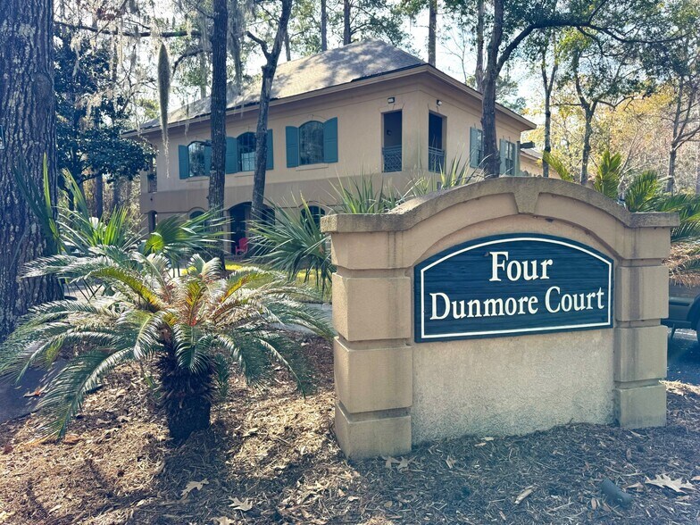 Primary Photo Of 4 Dunmore Ct, Hilton Head Island Medical For Sale