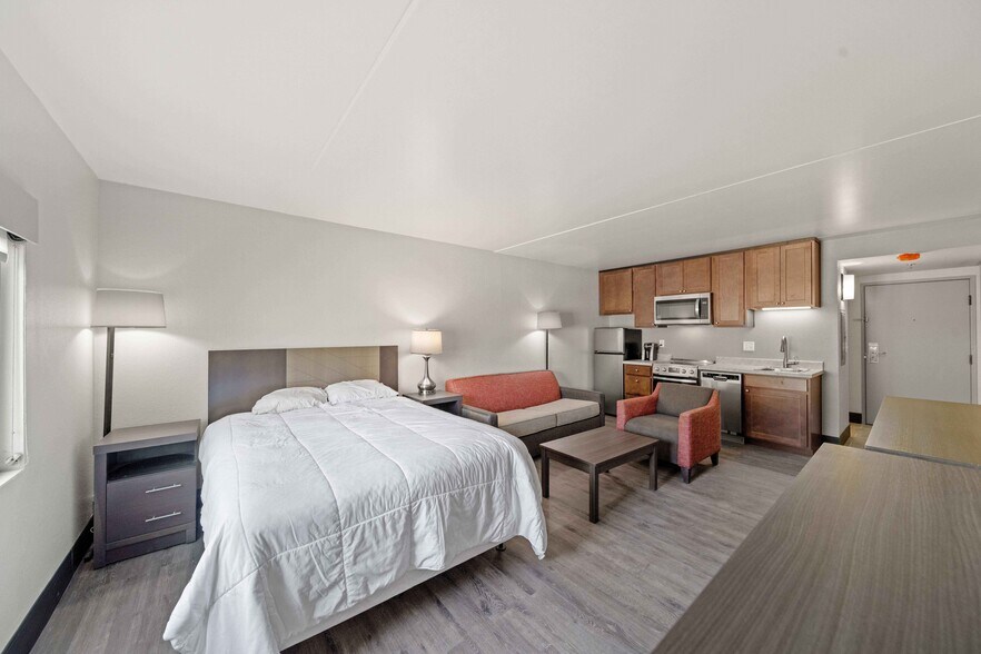 More Photos Of 10610 Marty St, Overland Park Multifamily For Sale