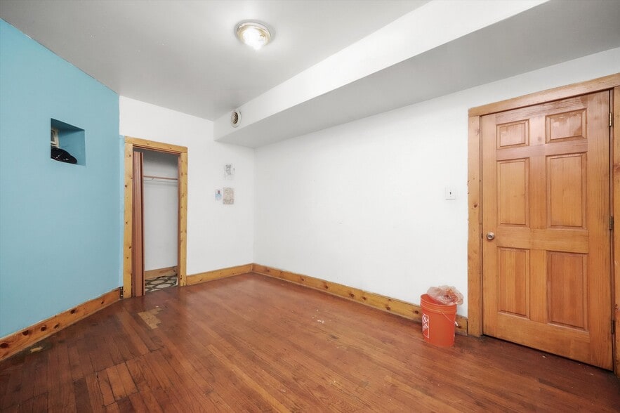 More Photos Of 4300-4310 W 16th St, Chicago Apartments For Sale