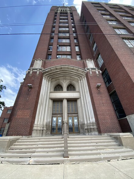 More Photos Of 2211-2233 S Throop St, Chicago Manufacturing For Lease