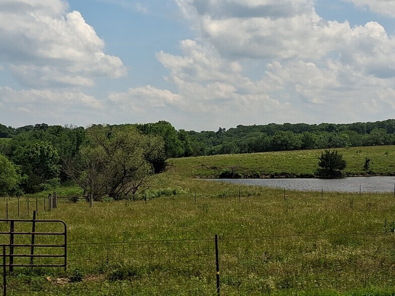 More Photos Of 6841 E US Highway 56, Overbrook Land For Sale