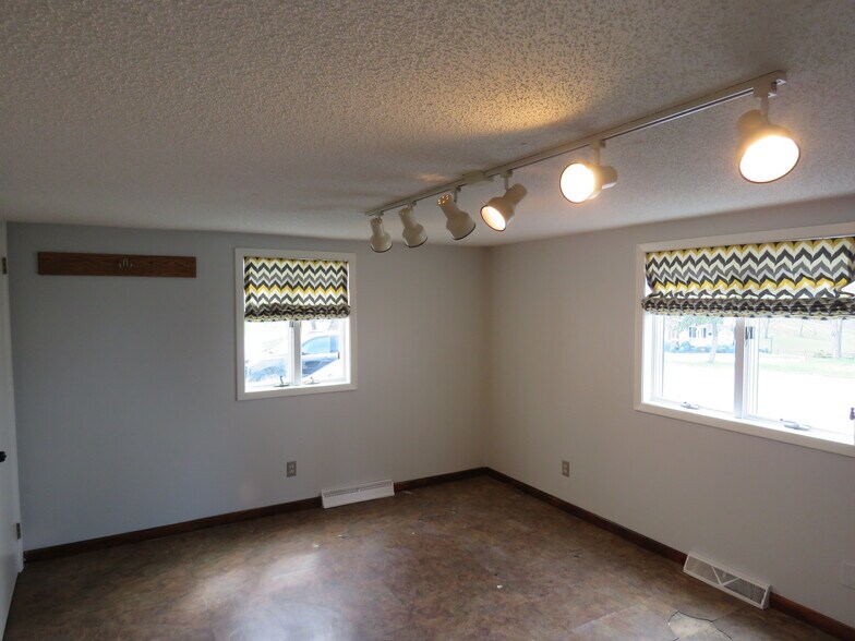 More Photos Of 158 Quaker Rd, East Aurora Coworking Space