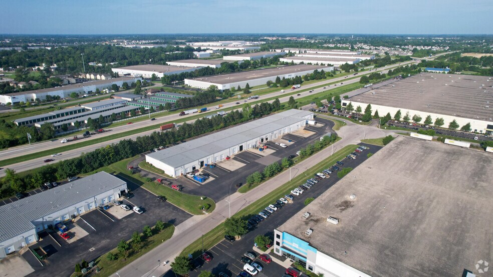 More Photos Of 3455 Centerpoint Dr, Grove City Warehouse For Lease