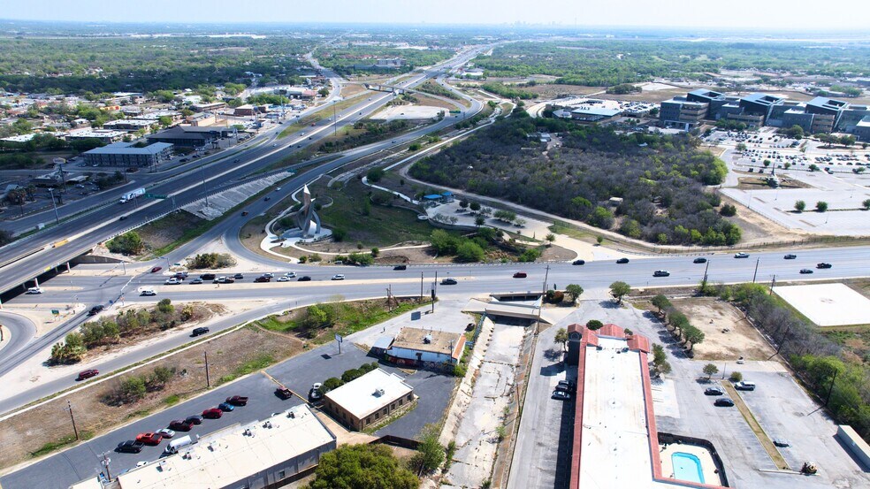 More Photos Of 6515 W Military Dr, San Antonio Freestanding For Sale