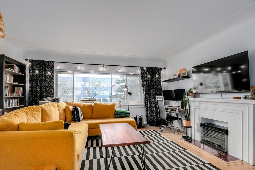 More Photos Of 3755 Cambie St, Vancouver Apartments For Sale