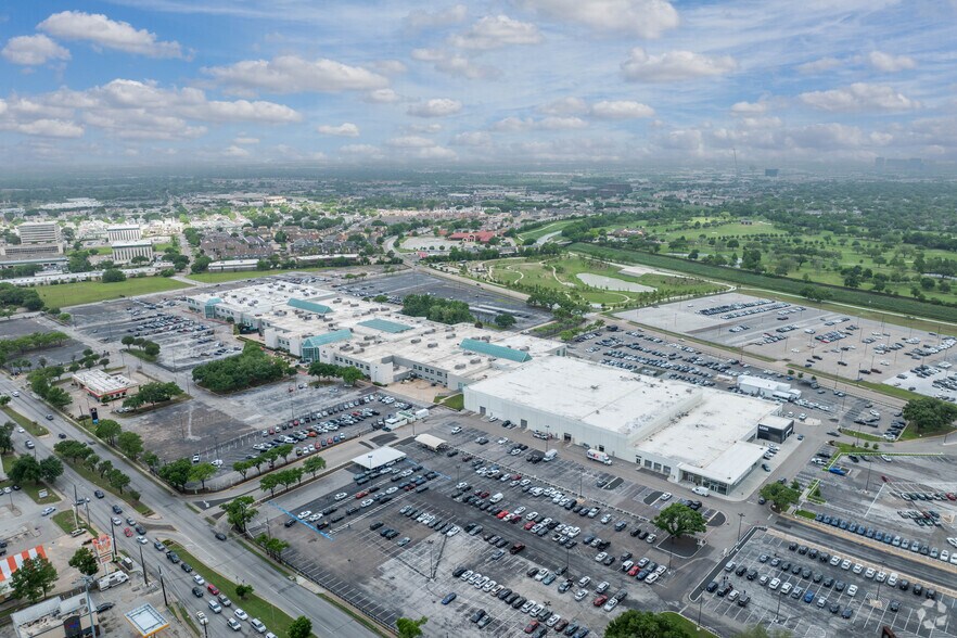 More Photos Of 9700-9702 Bissonnet St, Houston Office For Lease