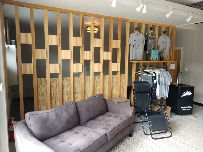 More Photos Of 409 Mead Rd, Decatur Loft Creative Space For Sale