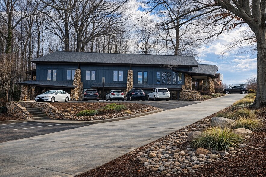 Primary Photo Of 701 Hartness Rd, Statesville Medical For Sale