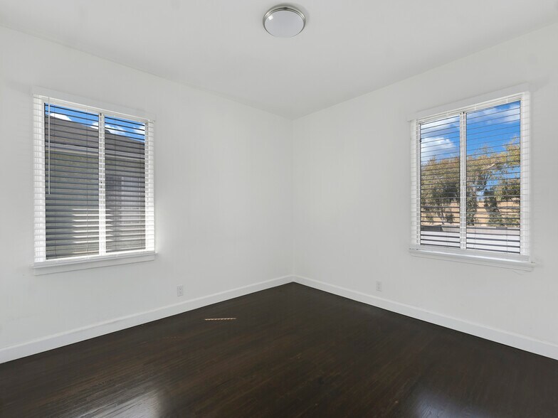 More Photos Of 5439 Kinston Ave, Culver City Apartments For Sale