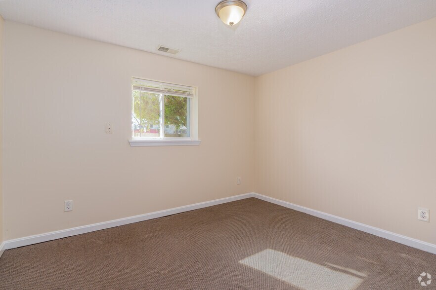 More Photos Of 7300-7310 Southside Dr, Louisville Apartments For Sale