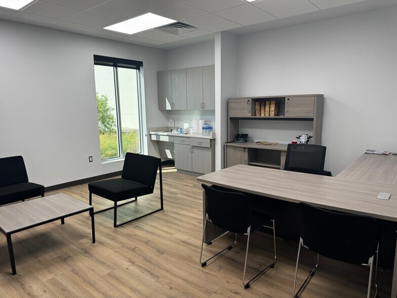 More Photos Of 4701 Avenida Divisadero, Santa Teresa Office For Lease