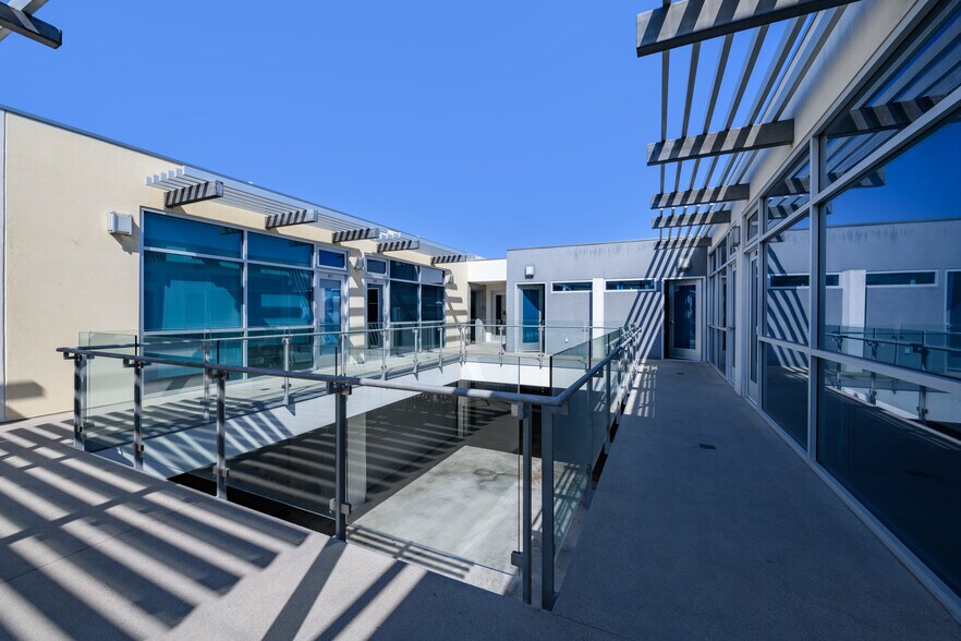 More Photos Of 601 Cypress Ave, Hermosa Beach Light Distribution For Lease