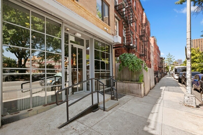 More Photos Of 372 Lafayette Ave, Brooklyn General Retail For Lease