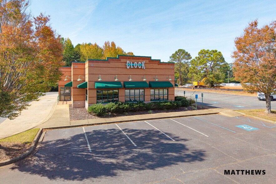 More Photos Of 1690 E Main St, Duncan Restaurant For Sale