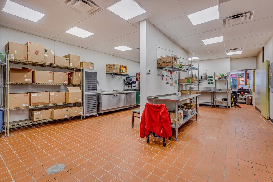 More Photos Of 101 E 26th St, Rifle General Retail For Sale