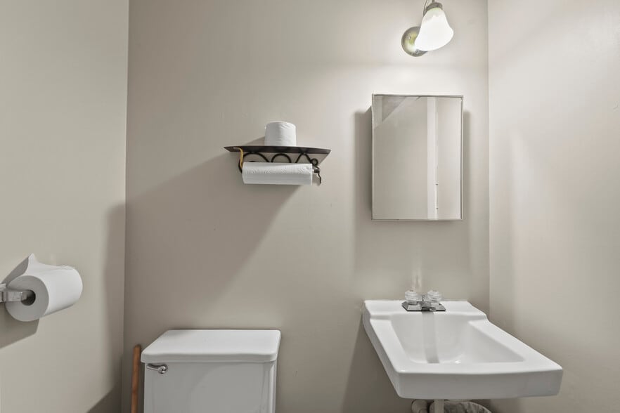 More Photos Of 8 Center St, West Stockbridge Restaurant For Sale