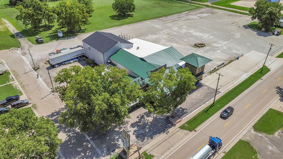 More Photos Of 602 Clark St, Utica Restaurant For Sale