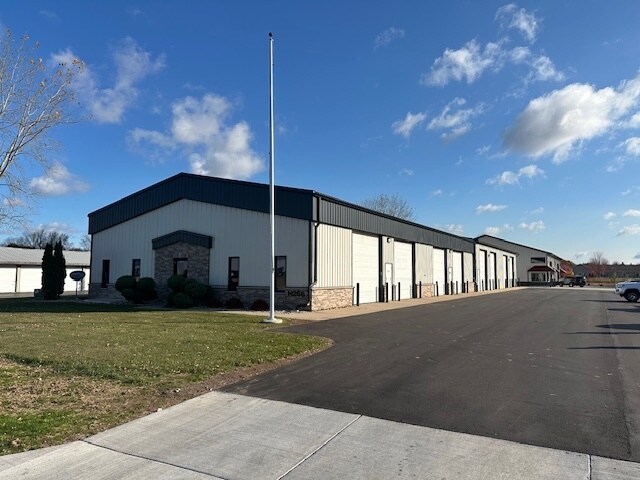 More Photos Of N266 Stoney Brook Rd, Appleton Flex For Lease