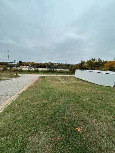 More Photos Of 3120-3122 E Lancaster Ave, Fort Worth Storefront Retail Office For Lease