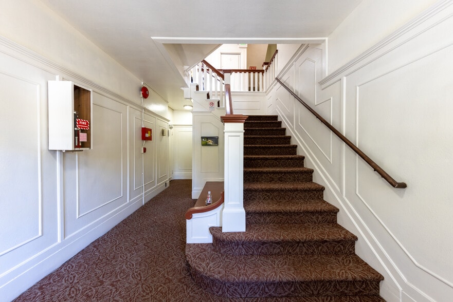 More Photos Of 2411 Durant Ave, Berkeley Apartments For Sale