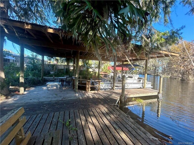 More Photos Of 4210-4218 E Lake Park Dr, Hernando Manufactured Housing Mobile Home Park For Sale