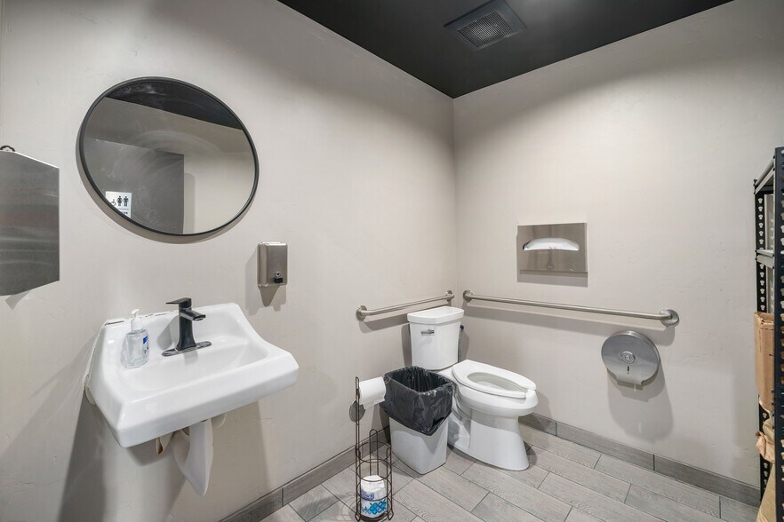 More Photos Of 3563 Combine St, Paso Robles Warehouse For Lease