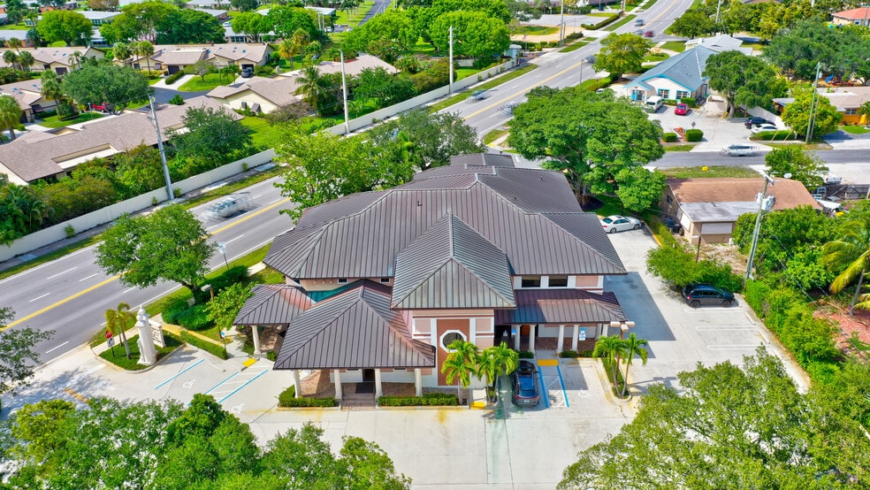 More Photos Of 2314 Seacrest Blvd, Boynton Beach Medical For Lease