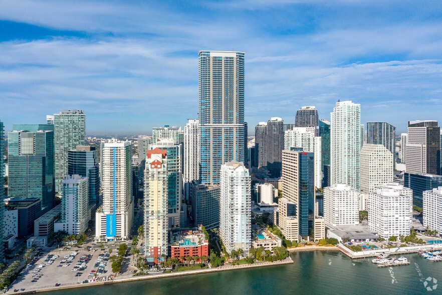 More Photos Of 1100 Brickell Bay Dr, Miami Office For Lease