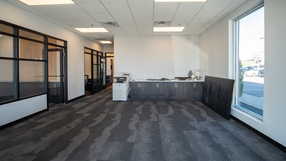 More Photos Of 2689 Commerce Dr NW, Rochester Office For Lease
