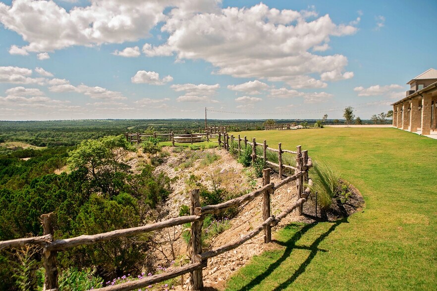 More Photos Of 6000 Tucker Dr, Weatherford Winery Vineyard For Sale