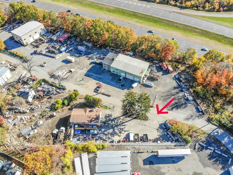 More Photos Of 25 Popes Ln, Danvers Flex For Sale