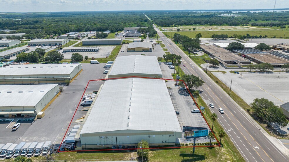 More Photos Of 3204 Winter Lake Rd, Lakeland Warehouse For Lease