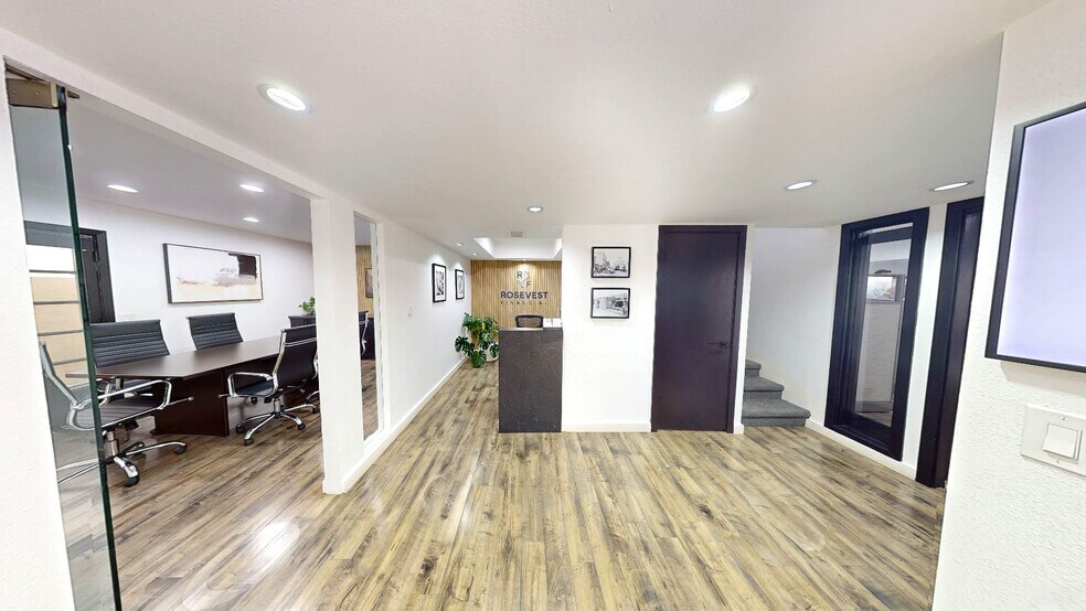 More Photos Of 7220 N 16th St, Phoenix Office For Lease