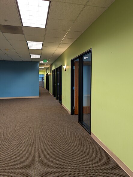 More Photos Of 1406 SE 164th Ave, Vancouver Office For Lease