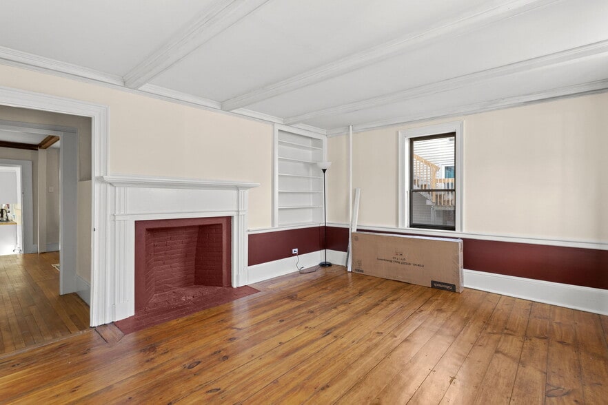 More Photos Of 80 Lafayette Rd, Hampton Falls Freestanding For Sale