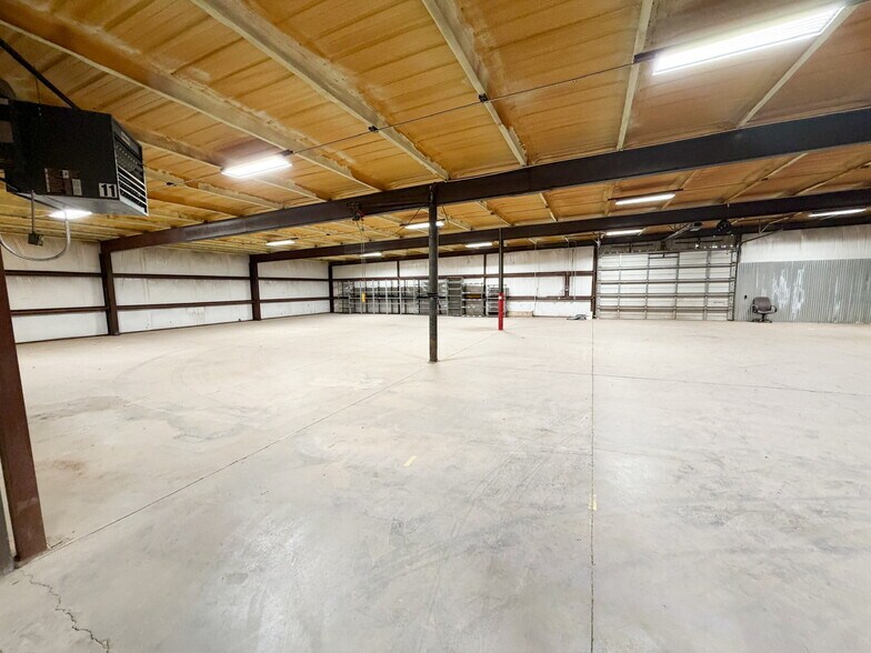 More Photos Of 2031 Trade Dr, Midland Showroom For Sale