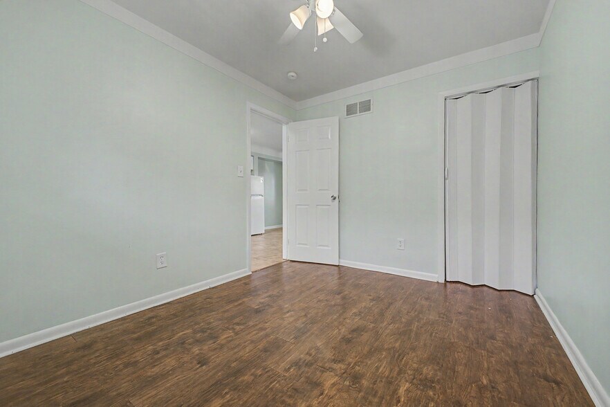 More Photos Of 4222 Drouillard St, Lincoln Park Apartments For Sale