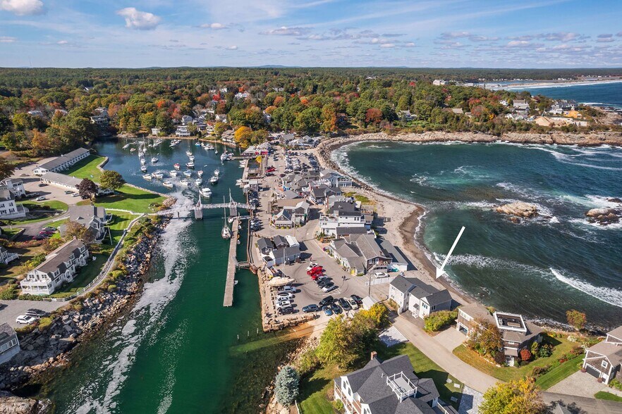 More Photos Of 3 Harbor Lane, Ogunquit Apartments For Sale