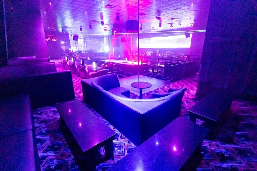 More Photos Of 5957 Terminal Avenue Ave, Colorado Springs Bar For Sale