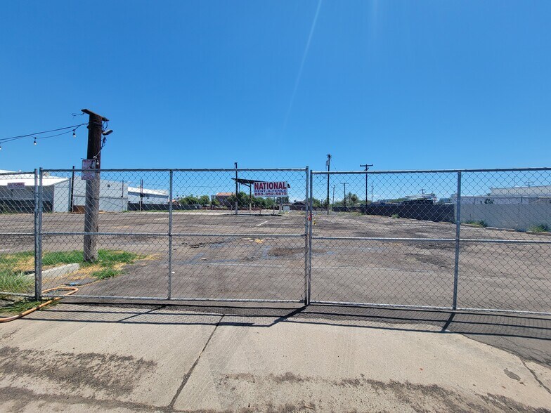 More Photos Of 1415 N 17th Dr, Phoenix Land For Lease