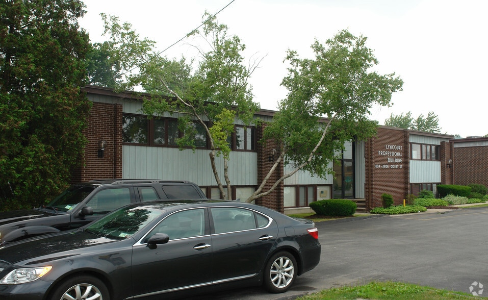 Primary Photo Of 2804 Court St, Syracuse Medical For Sale