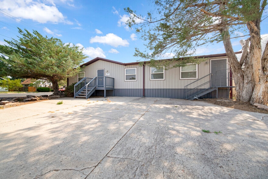 More Photos Of 138 West St, Fort Morgan Flex For Sale
