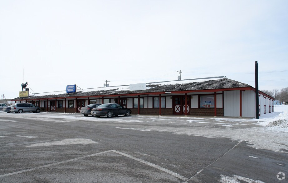 More Photos Of 111-119 Avenue O W, Fort Dodge General Retail For Sale