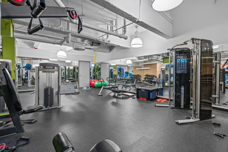 More Photos Of 619 S La Salle St, Chicago Apartments For Sale