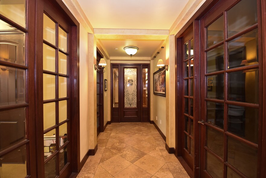More Photos Of 377 N Marshall Way, Layton Office For Lease