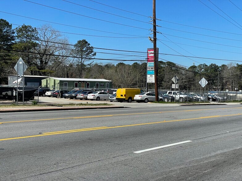 More Photos Of 3915 Covington Hwy, Decatur Land For Lease