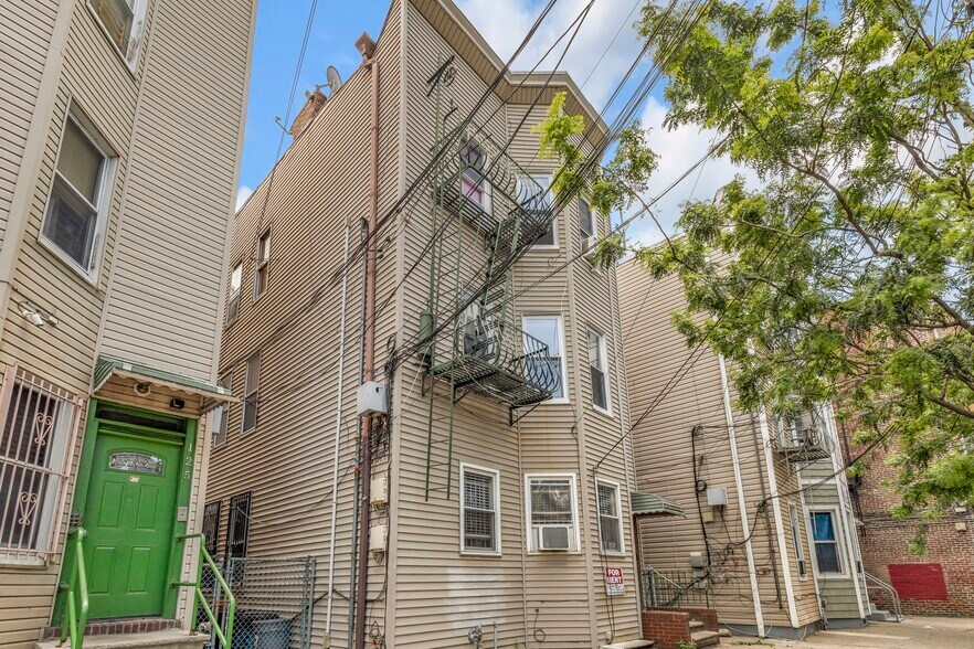 More Photos Of 127 Parker Ave, Passaic Multifamily For Sale