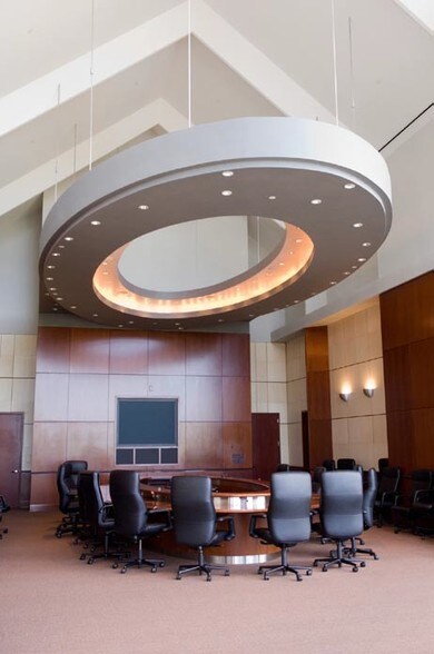 More Photos Of 500 Clinton Center Dr, Clinton Office For Lease