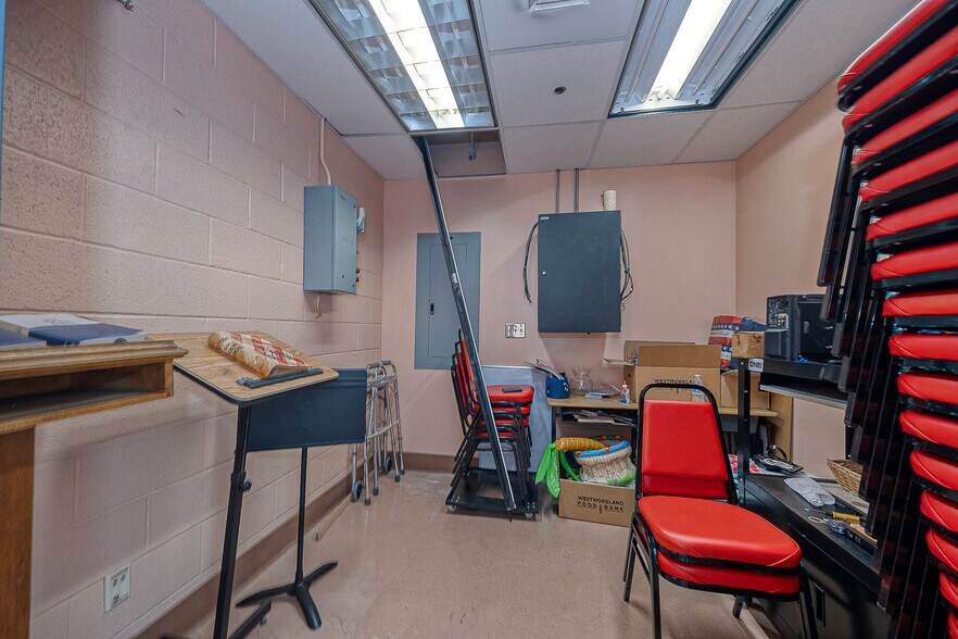 More Photos Of 255 Third St, New Kensington Schools For Sale
